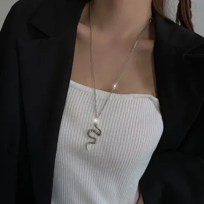 Snake Necklace New Animal Snake Dangle Women Pendant Necklace Minimalist Style Alloy Trendy Female Birthday Jewelry Gift Party