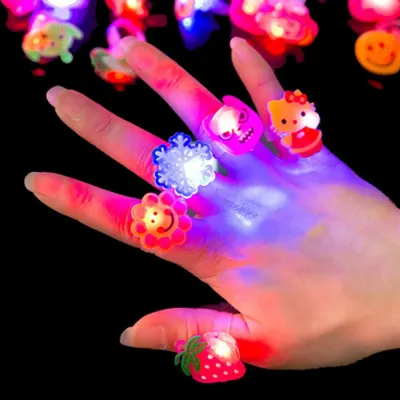 5pc/set Luminous Rings Stars Shine In The Dark Children Toys Flash LED Cartoon Lights Glow In The Dark Toys for Kids Toys E