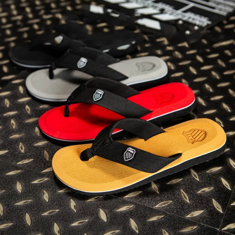 New Summer Men's Slippers High Quality Beach Sandals Non slip Zapatos Hombre Casual Shoes Slippers Wholesale