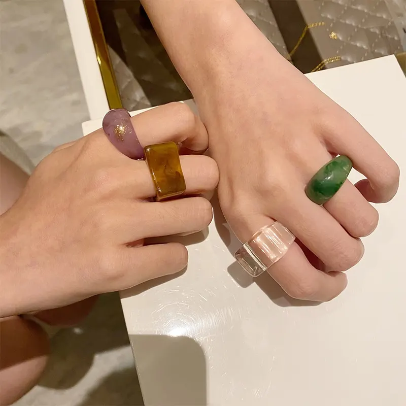 HUANZHI 2021 New Transparent Resin Acrylic Rhinestone Colourful Geometric Square Round Rings Set for Women Jewelry Party Gifts
