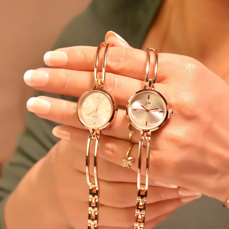 Women Bracelet Watches Luxury Fashion Rose Gold Alloy Small Quartz Watch Qualities Simple Ladies Wristwatches Female Chain Clock