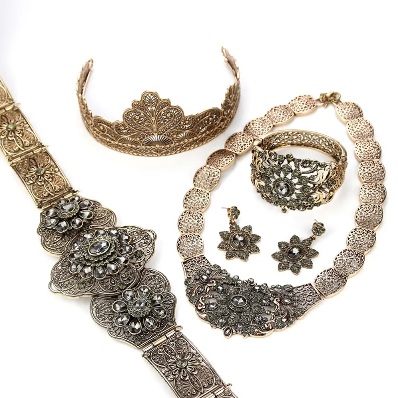 Sunspicems 5pcs Vintage Crystal Morocco Wedding Jewelry Sets Retro Gold Color Earring Necklace Bangle Crown Belt Bridal Bijoux